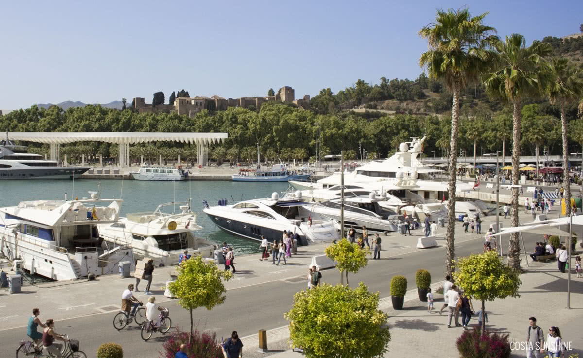 découvrez le port de malaga, un lieu vibrant où se mêlent culture, histoire et activités maritimes. explorez ses installations modernes, ses charmants cafés et ses vues imprenables sur la méditerranée. idéal pour les croisiéristes et les amateurs de navigation.